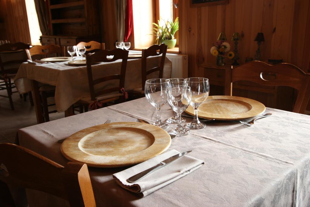 Auberge Du Ruxelier Hotell Cheniménil Eksteriør bilde