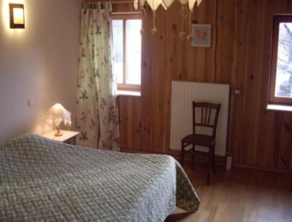 Auberge Du Ruxelier Hotell Cheniménil Eksteriør bilde